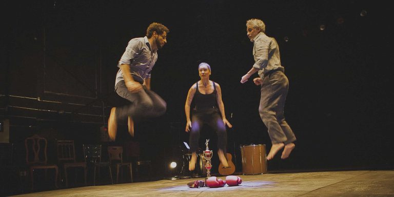 E ainda assim se levantar